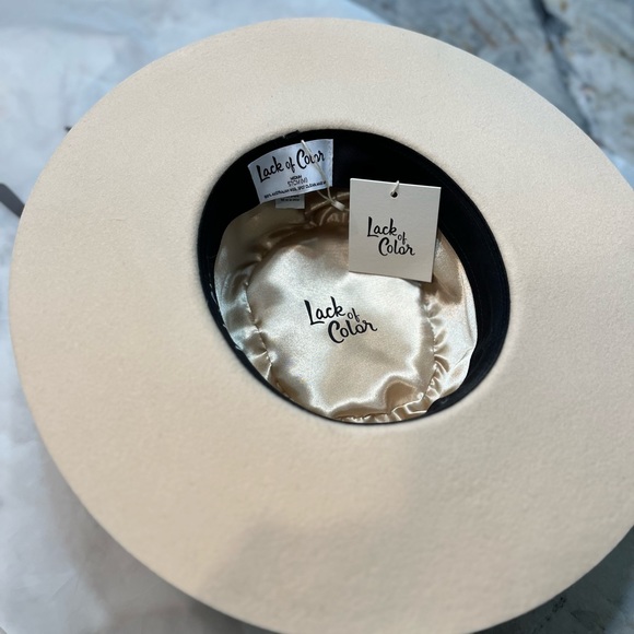 Cream Boater style LOC oval dipped crown hat with vintage dragon fly ribbon. Med - Picture 9 of 15